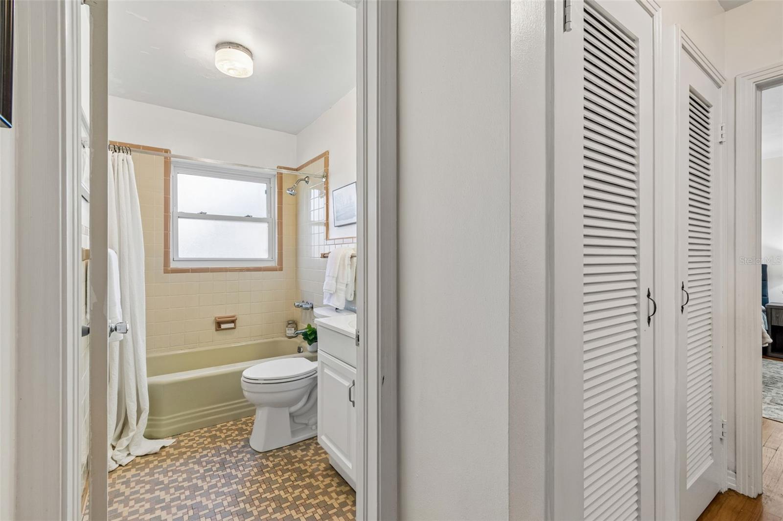 TEMPLE TERRACE ESTATES - Residential