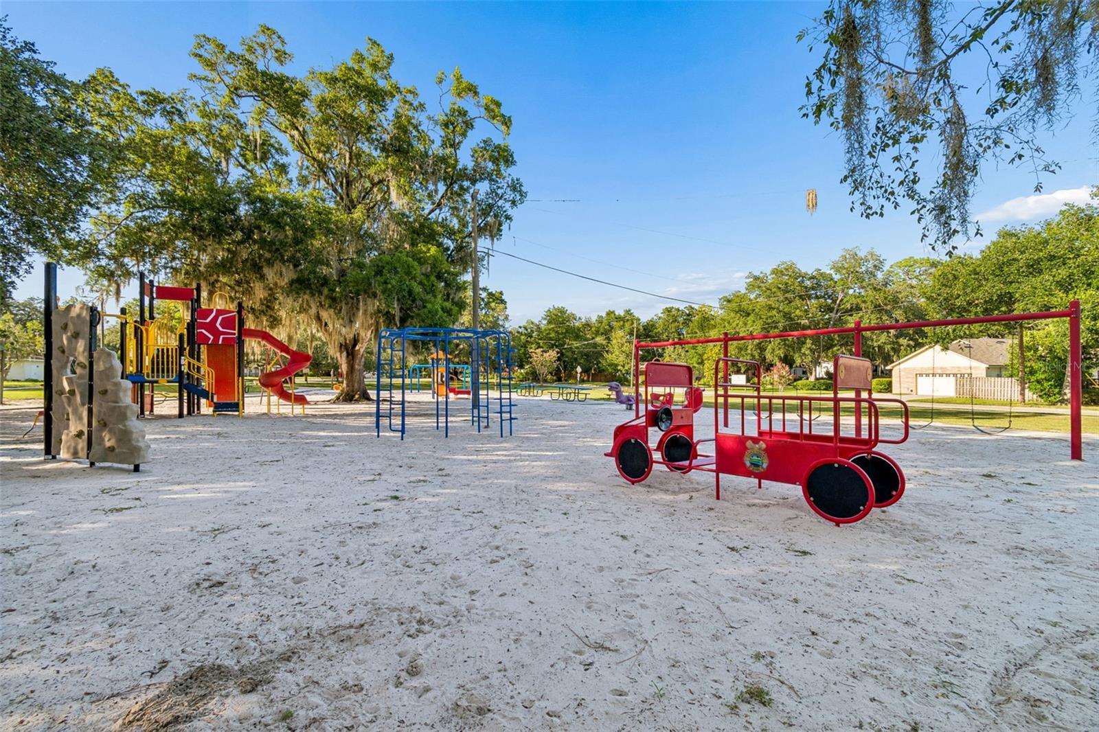 TEMPLE TERRACE ESTATES - Residential