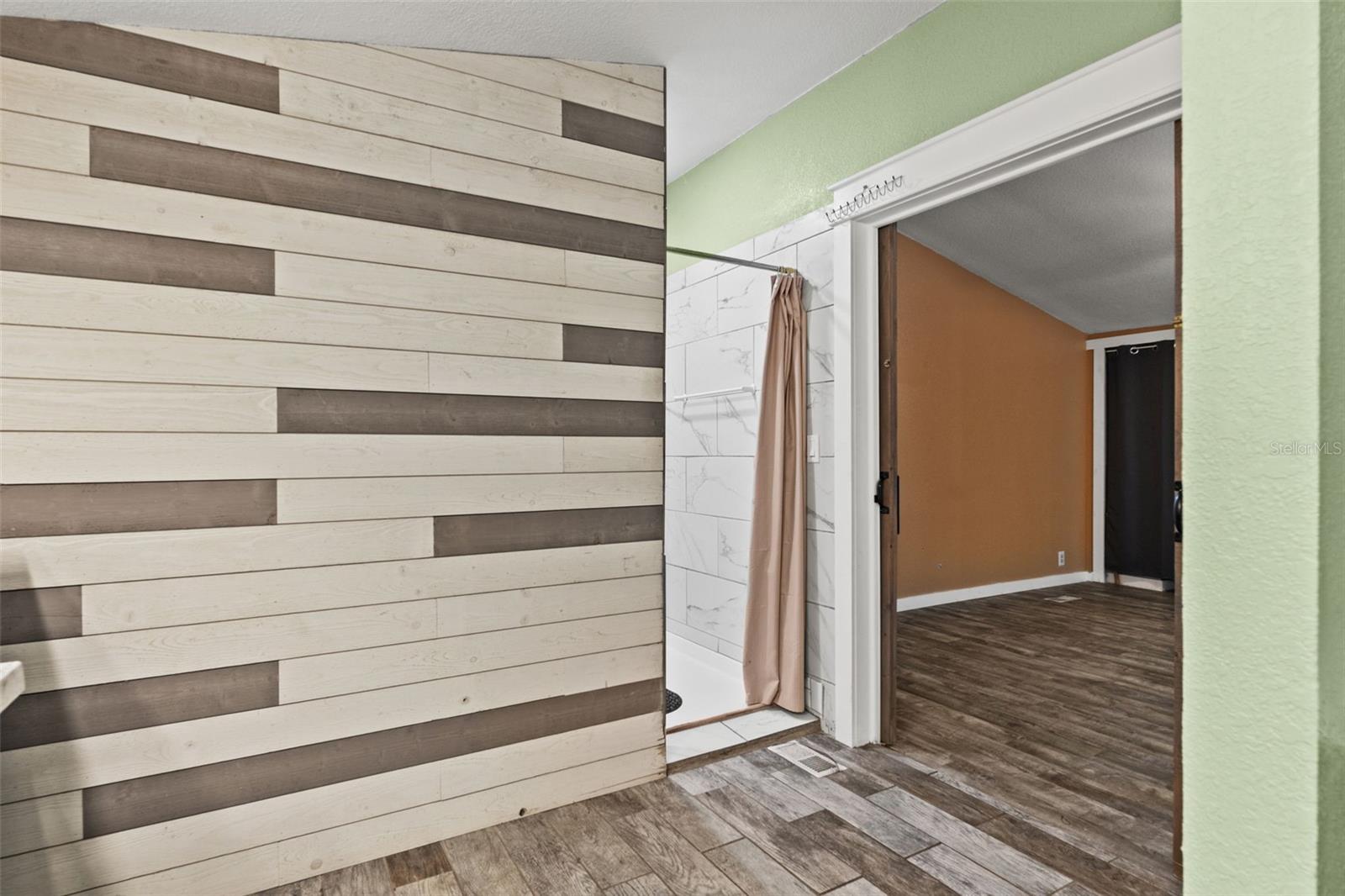 HIGHLAND LAKES - Residential
