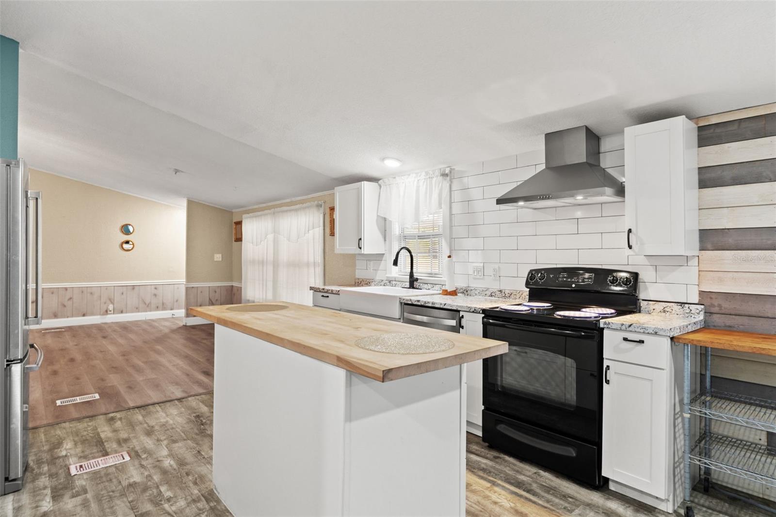 HIGHLAND LAKES - Residential