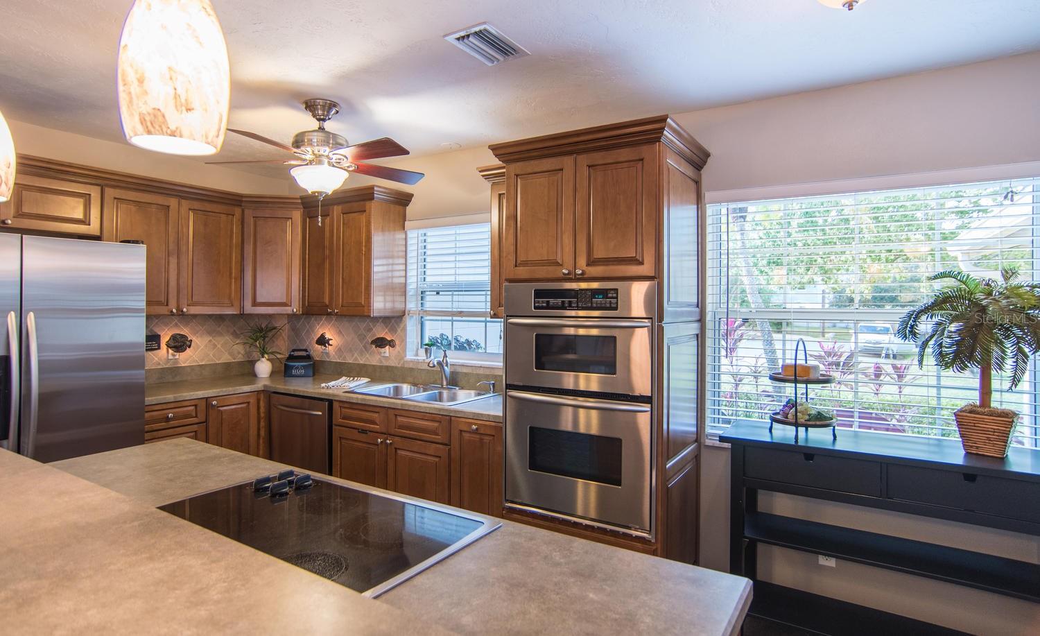 BEAR CREEK ESTATES - Residential Lease