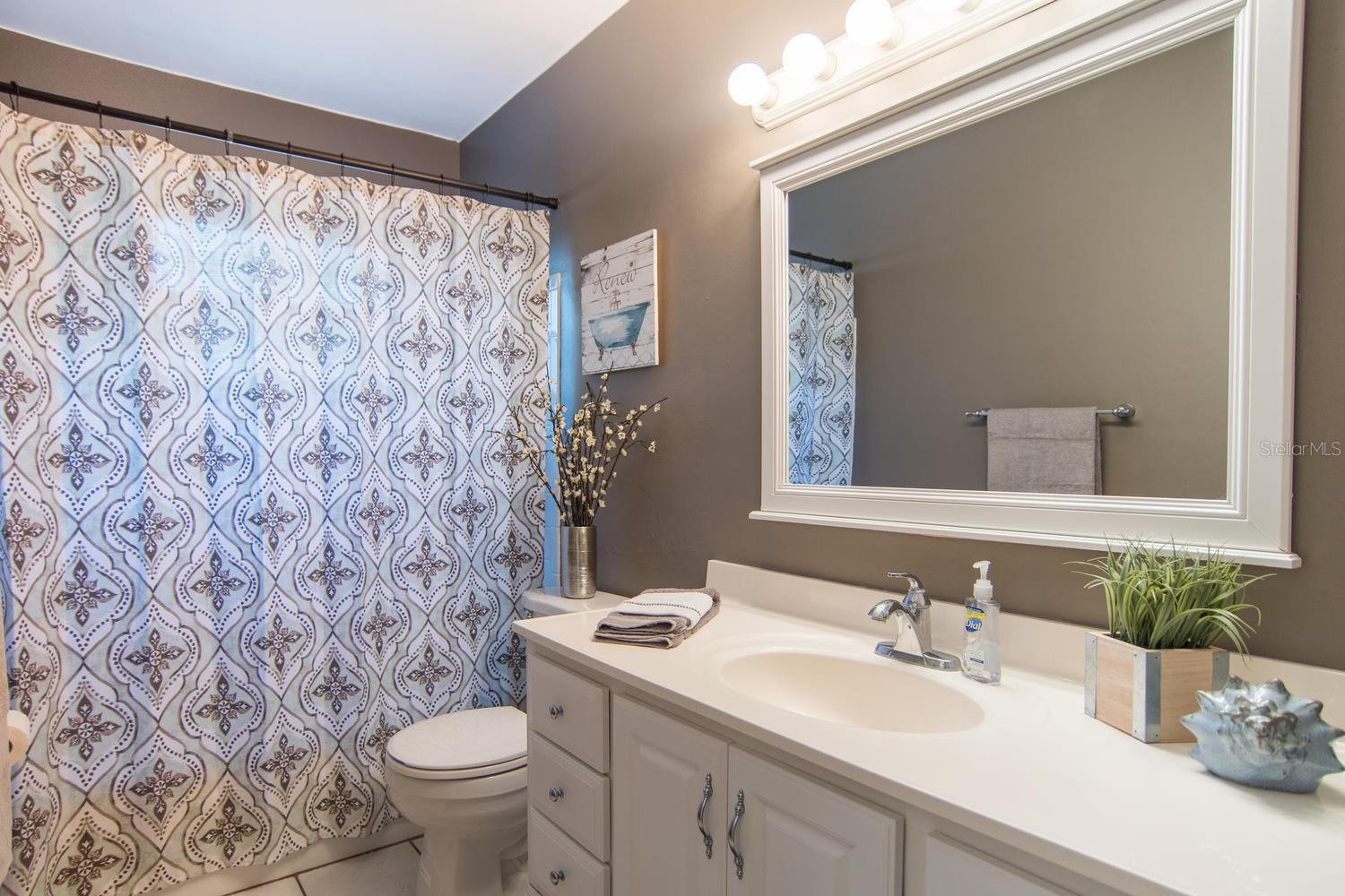 BEAR CREEK ESTATES - Residential Lease