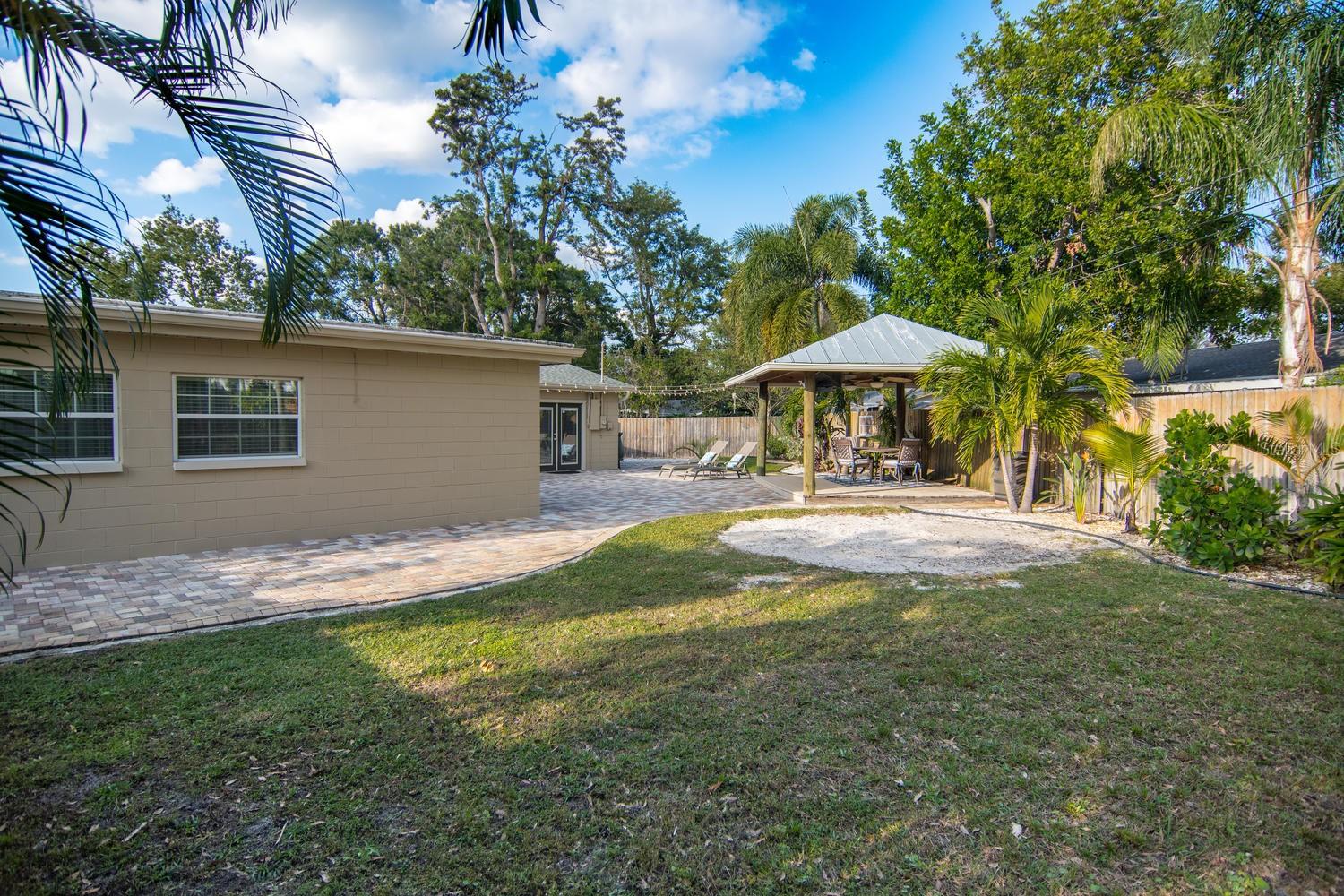 BEAR CREEK ESTATES - Residential Lease