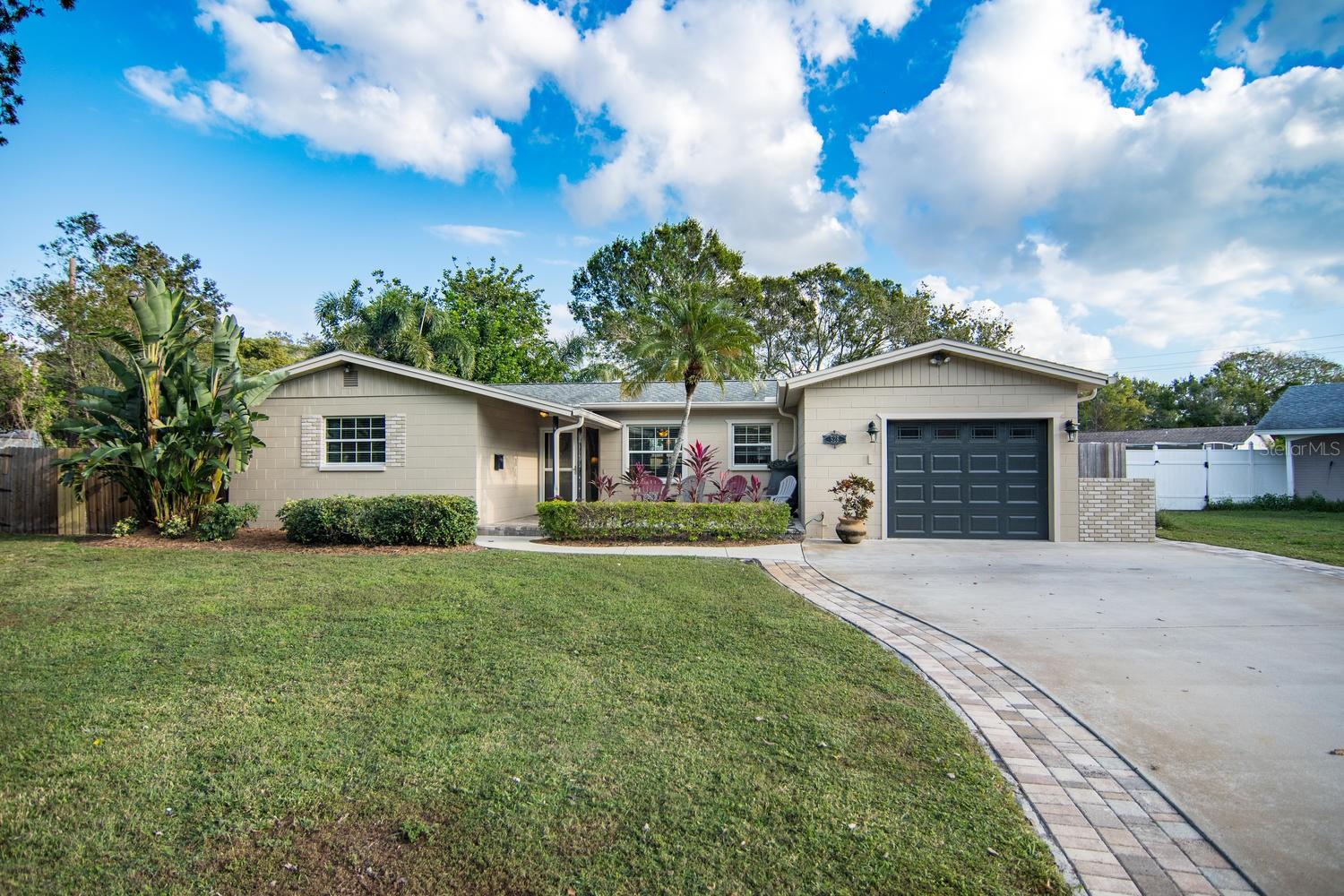 BEAR CREEK ESTATES - Residential Lease