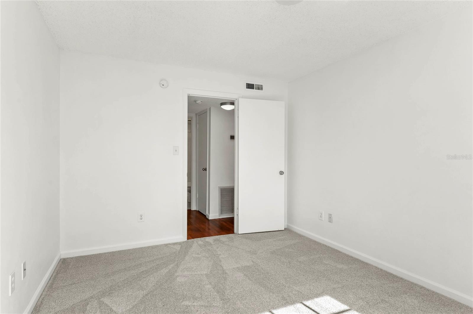 AMELIA PLACE, A CONDOMINIUM - Residential