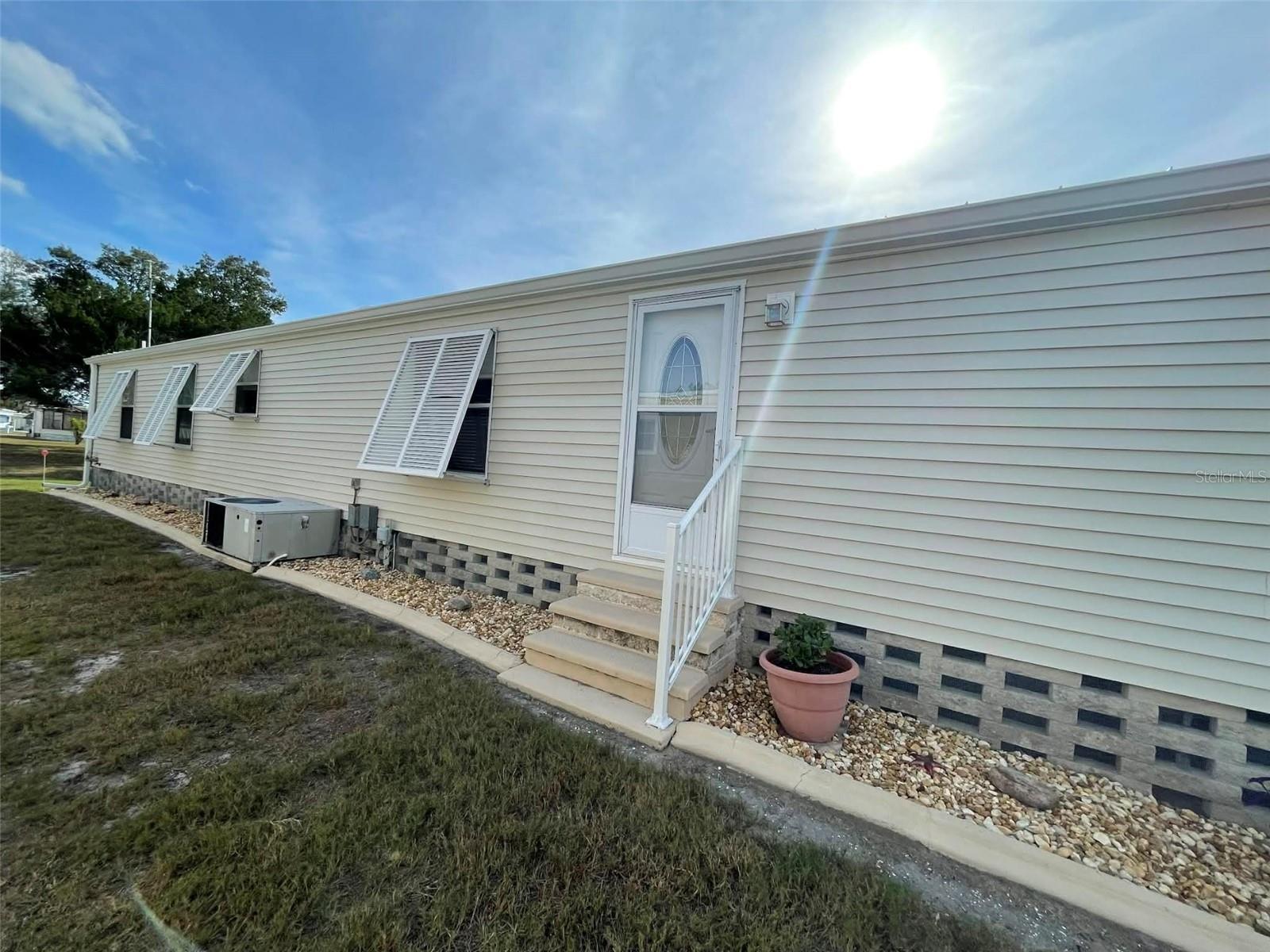 HOLIDAY PARK - Residential