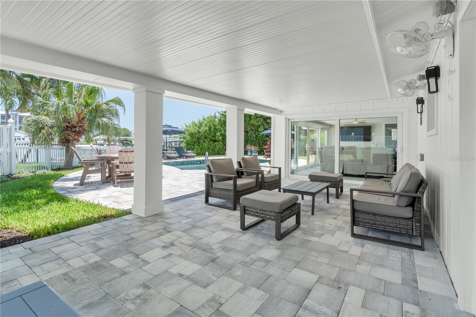 PARADISE ISLAND 6TH ADD - Residential