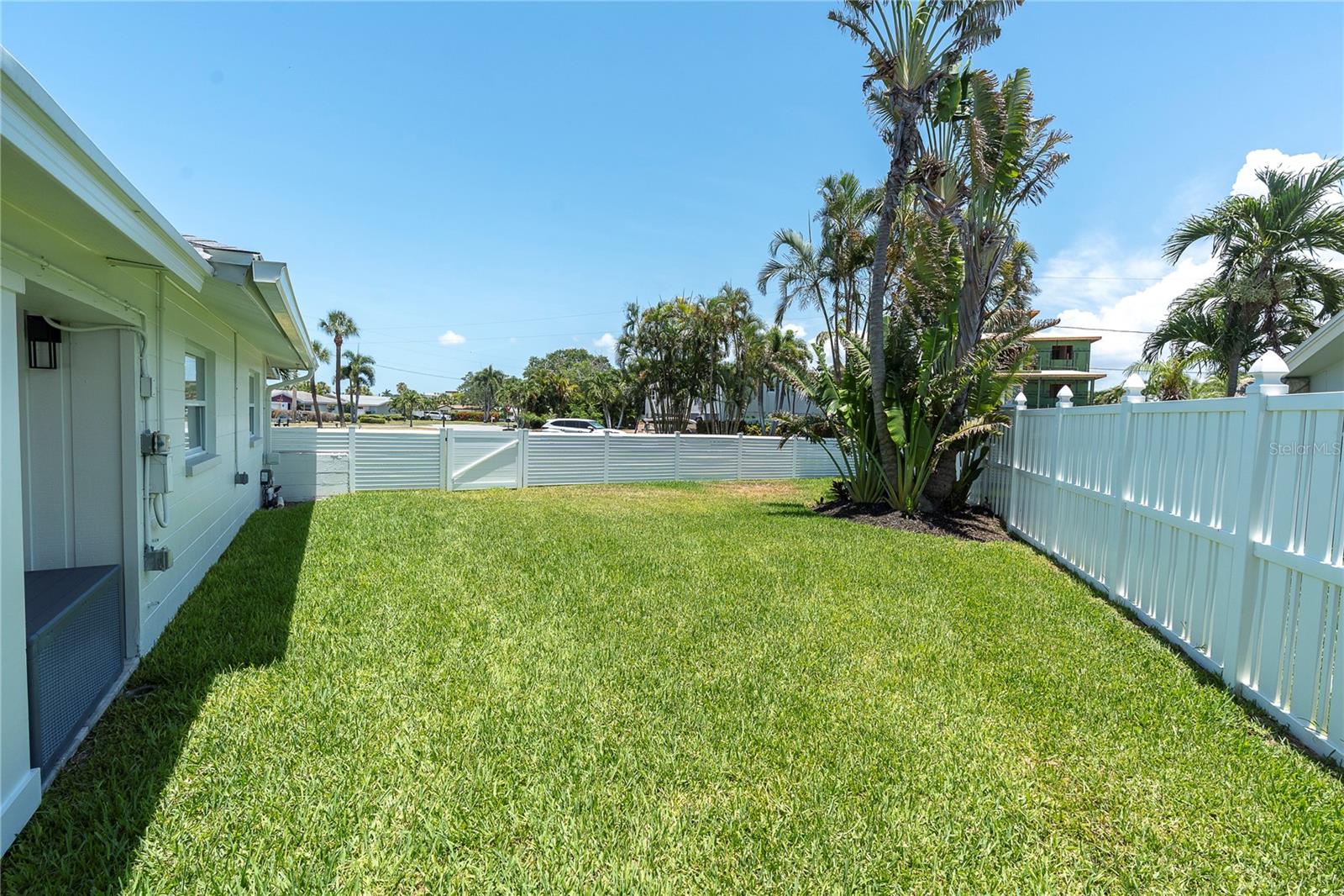 PARADISE ISLAND 6TH ADD - Residential