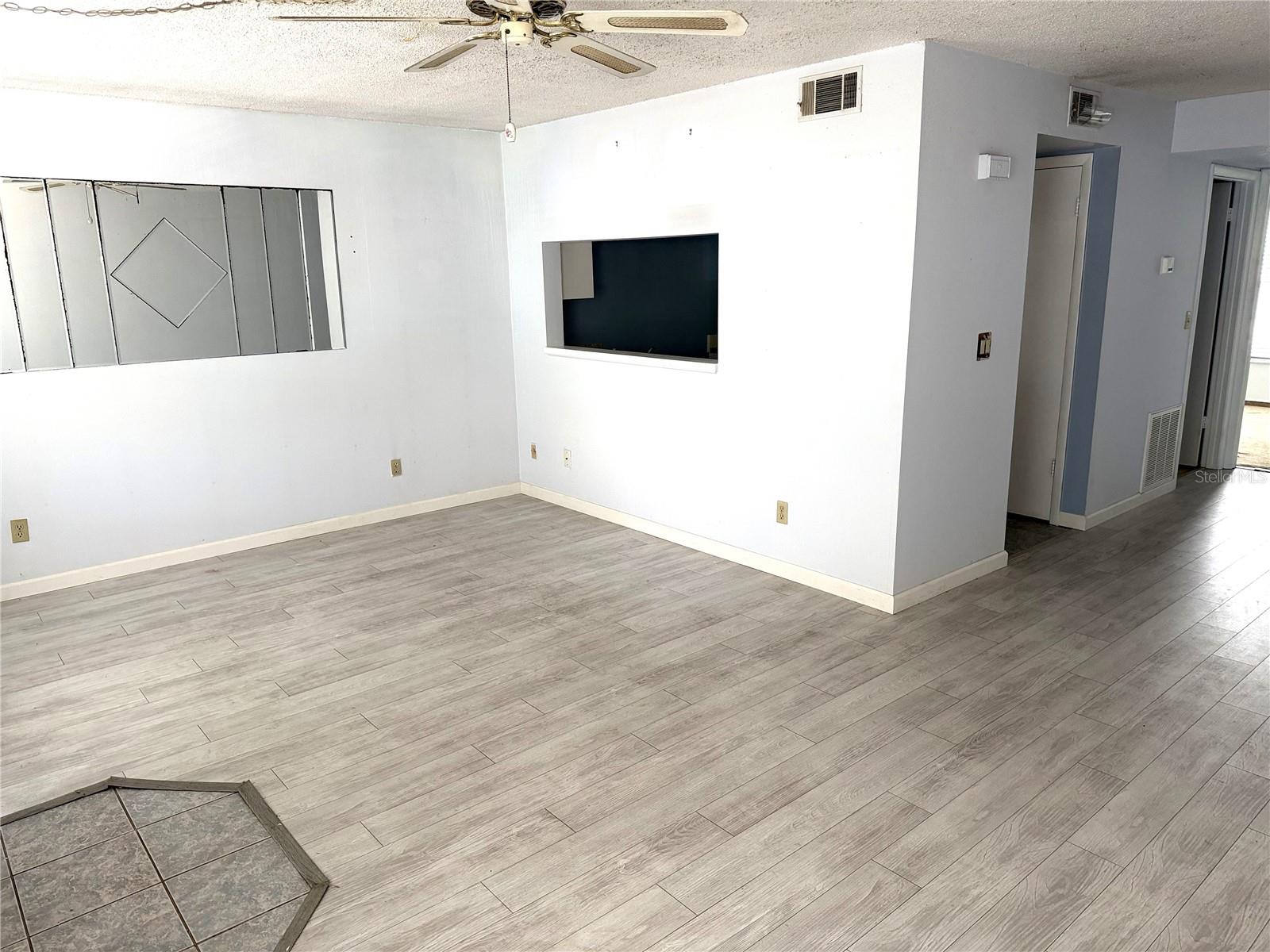 INDIGO WOODS EAST CONDO PH 01 - Residential