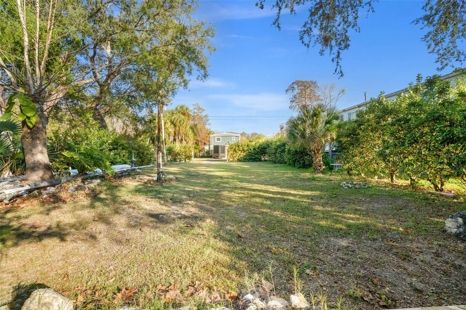 WEEKI WACHEE GARDENS - Land
