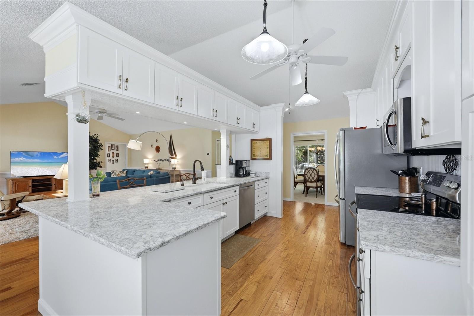 VENICE ACRES - Residential