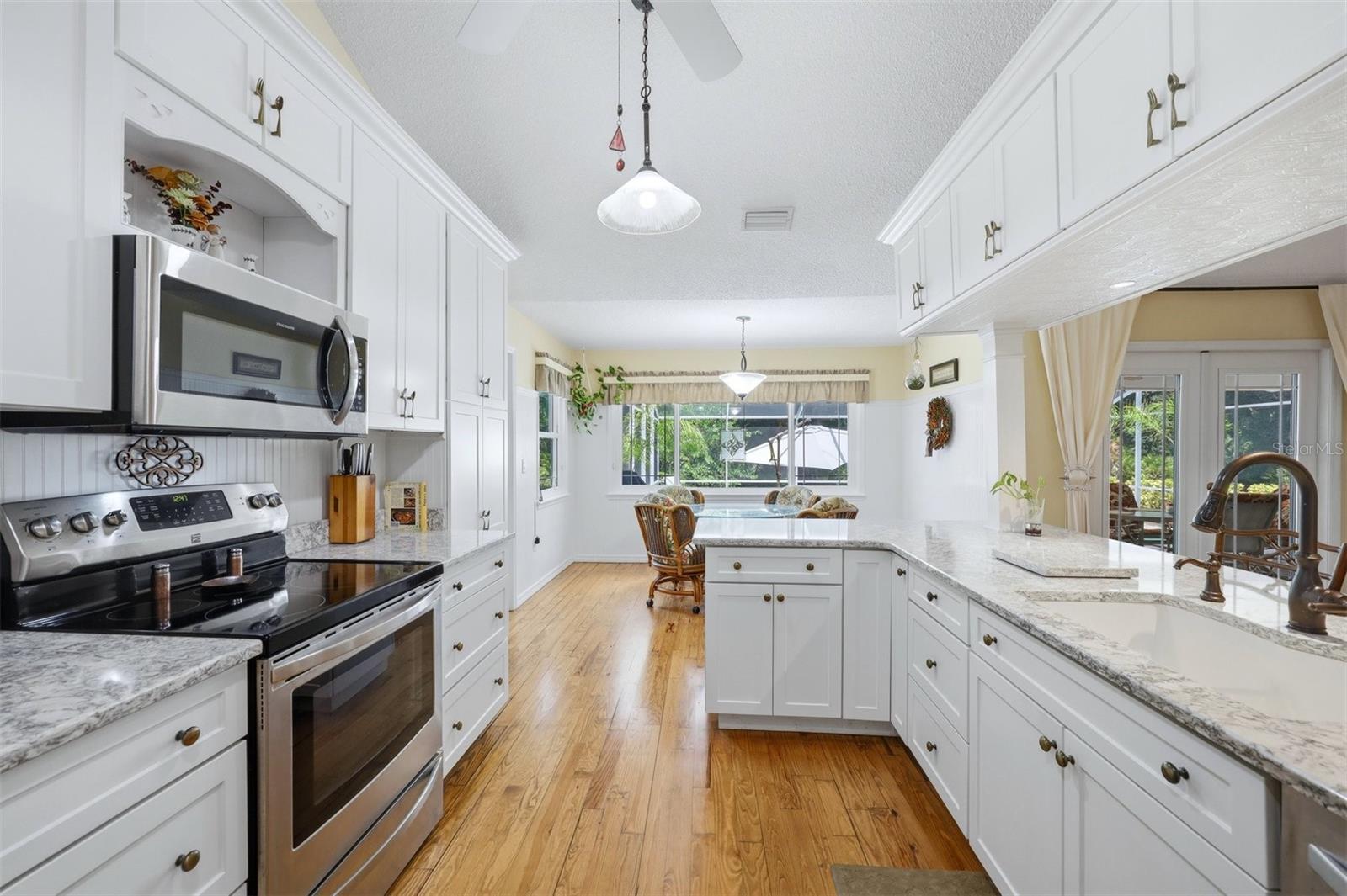 VENICE ACRES - Residential