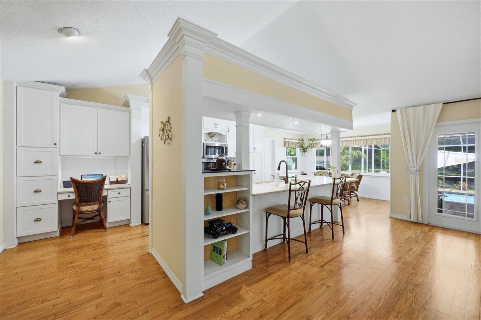 VENICE ACRES - Residential
