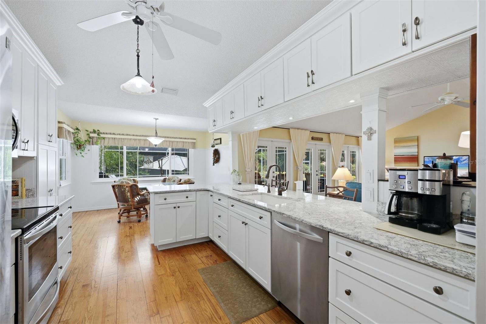 VENICE ACRES - Residential