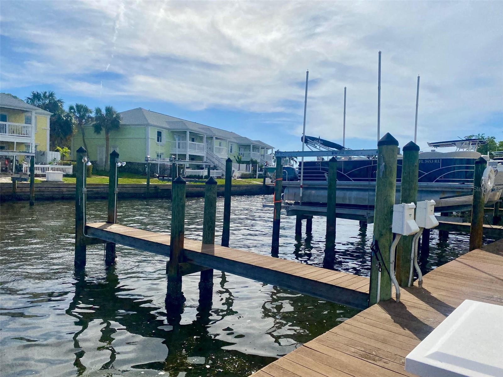 WATERSIDE AT COQUINA KEY DOCK CONDO - Residential