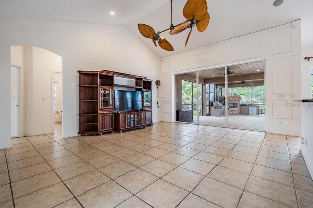 LAKE PADGETT ESTATES - Residential