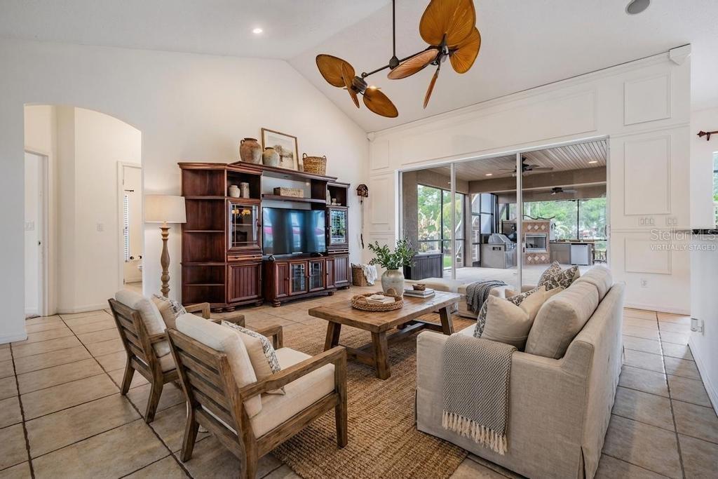 LAKE PADGETT ESTATES - Residential