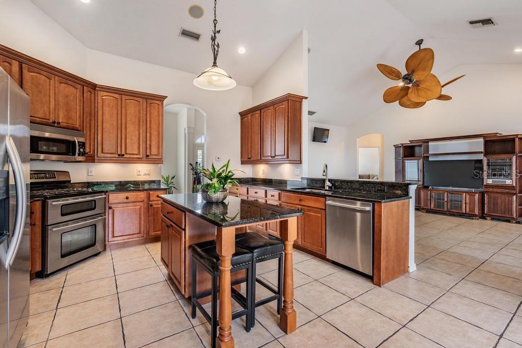 LAKE PADGETT ESTATES - Residential