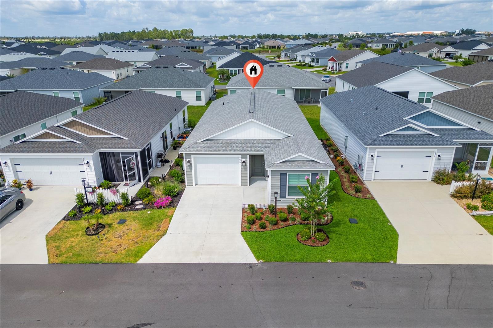 THE VILLAGES OF SOUTHERN OAKS - Residential
