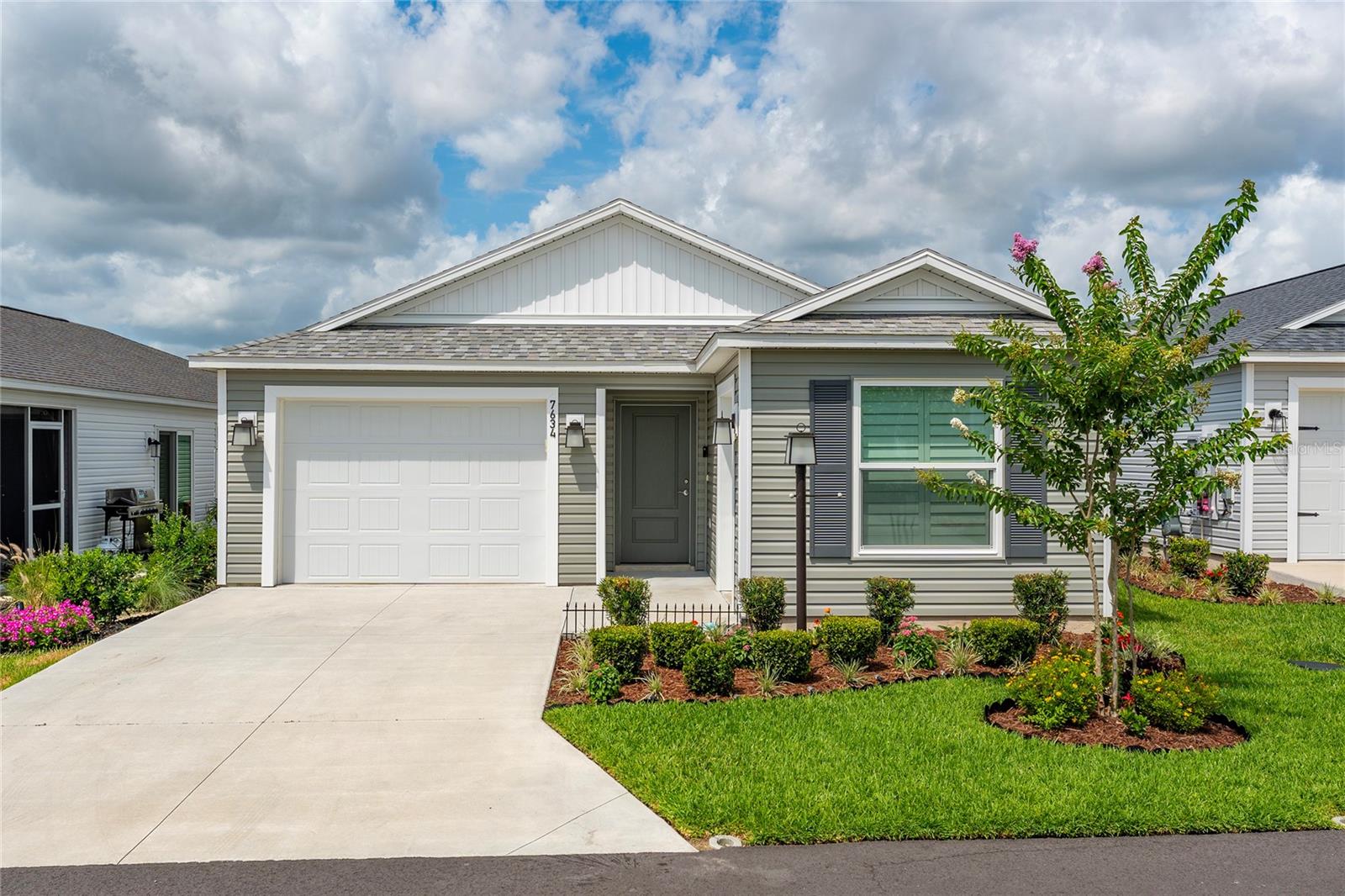 THE VILLAGES OF SOUTHERN OAKS - Residential