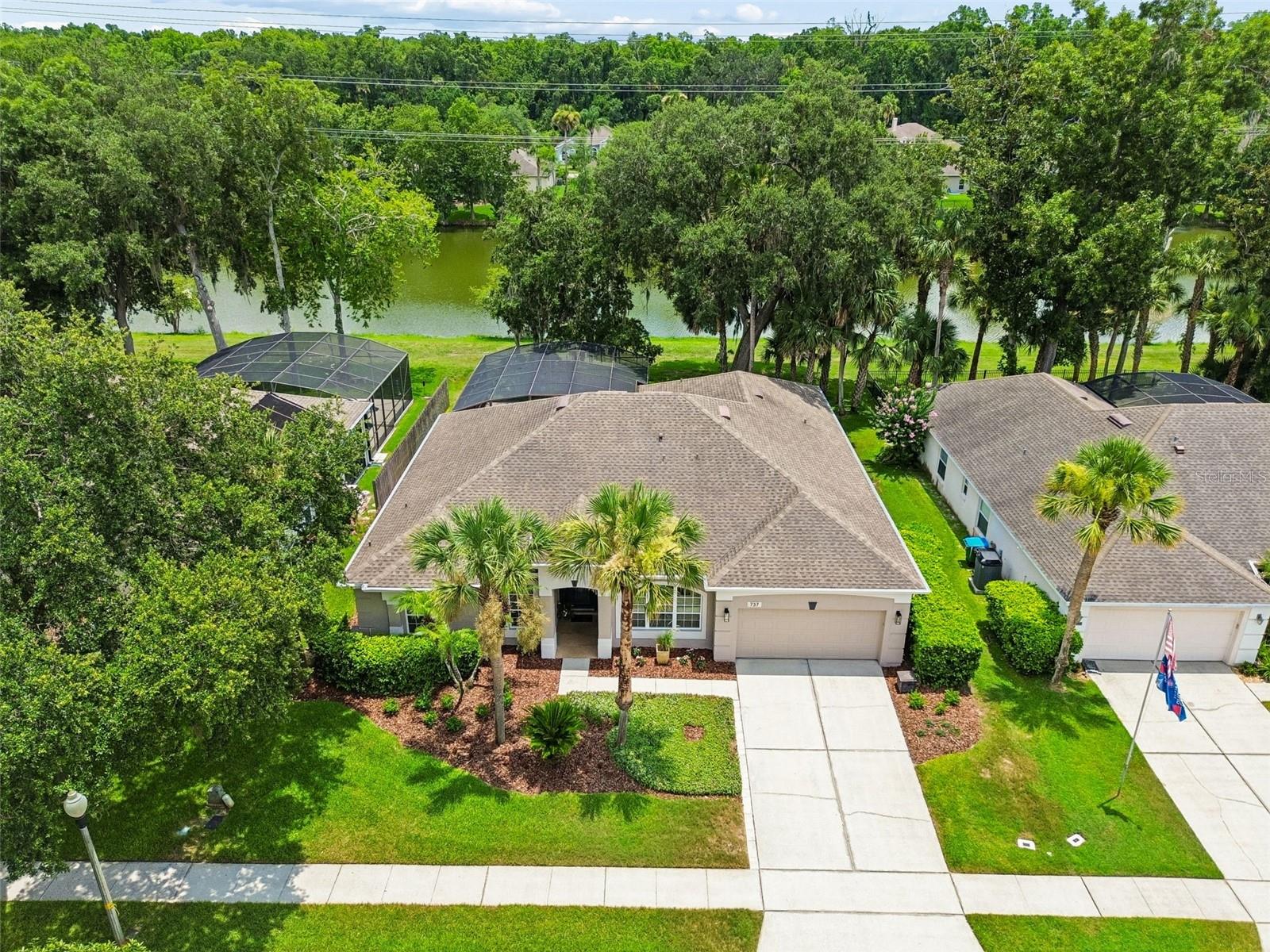 WINDING HOLLOW - Residential