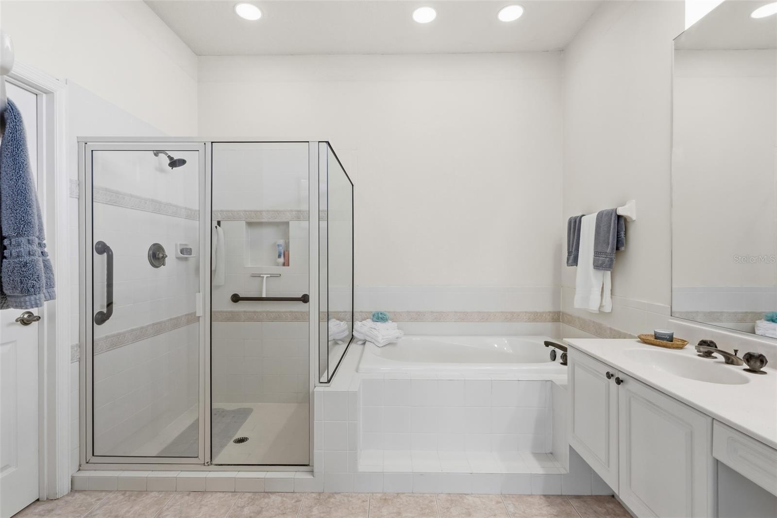 ROSEDALE 11 - Residential