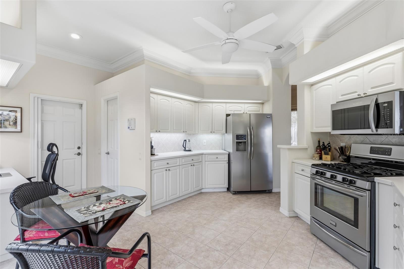 ROSEDALE 11 - Residential