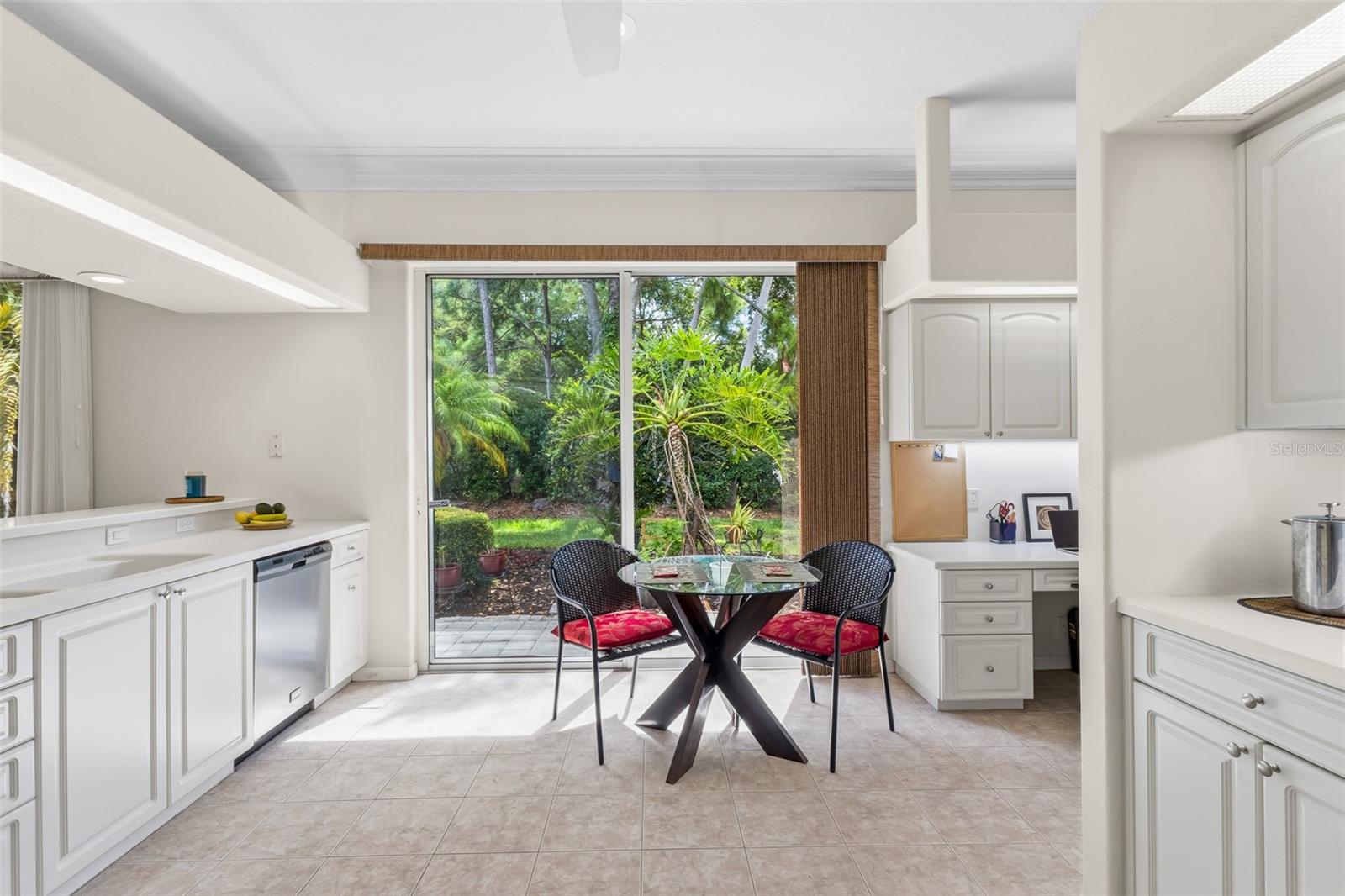 ROSEDALE 11 - Residential