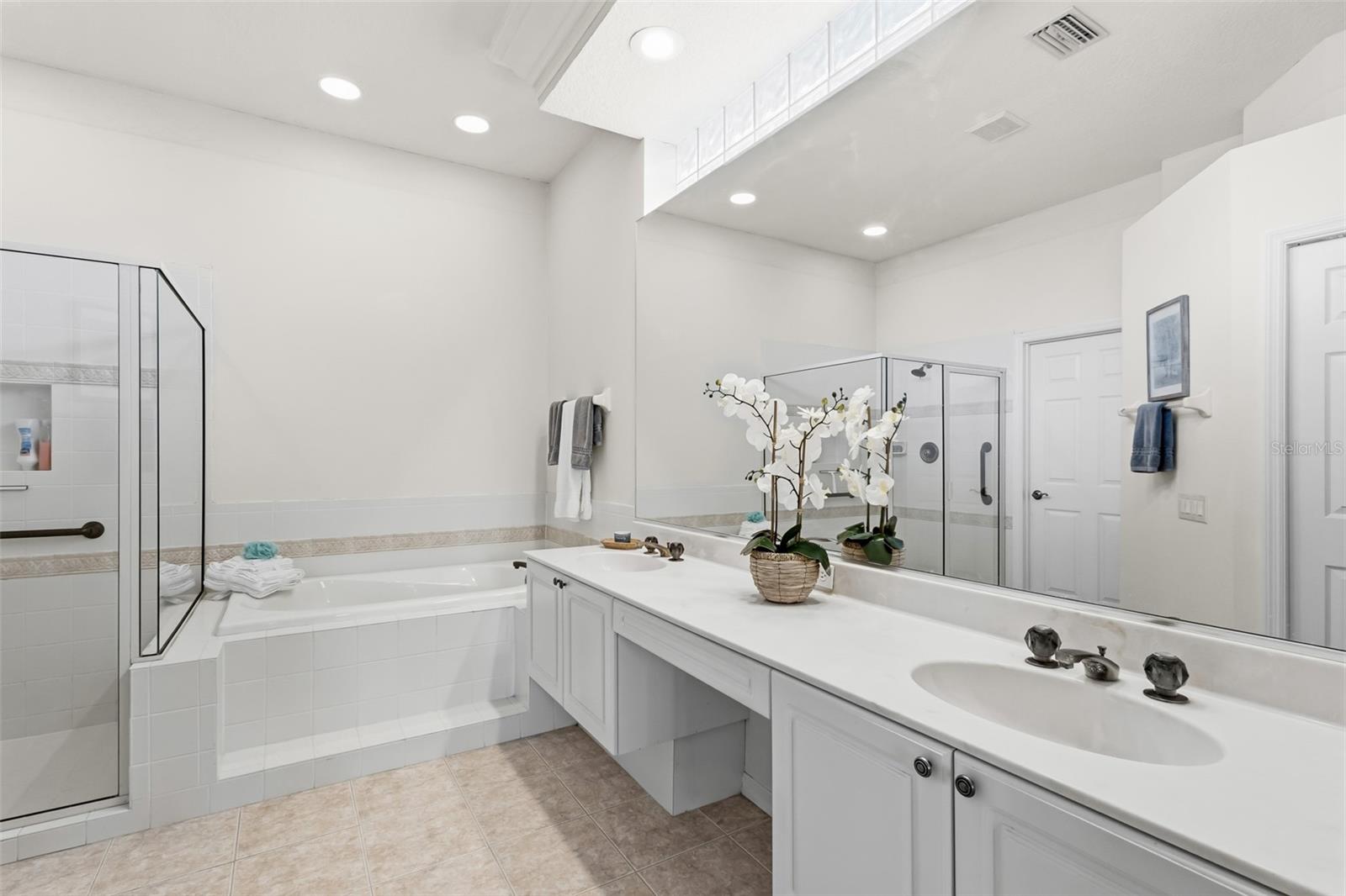 ROSEDALE 11 - Residential