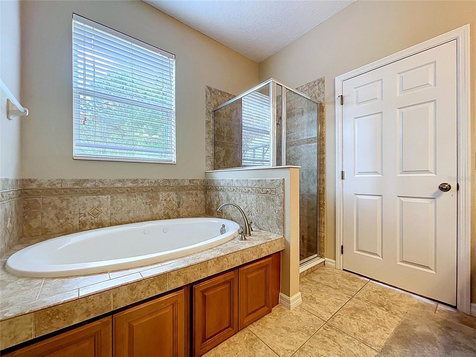 DRAYTON-PRESTON WOODS/PROVIDEN - Residential
