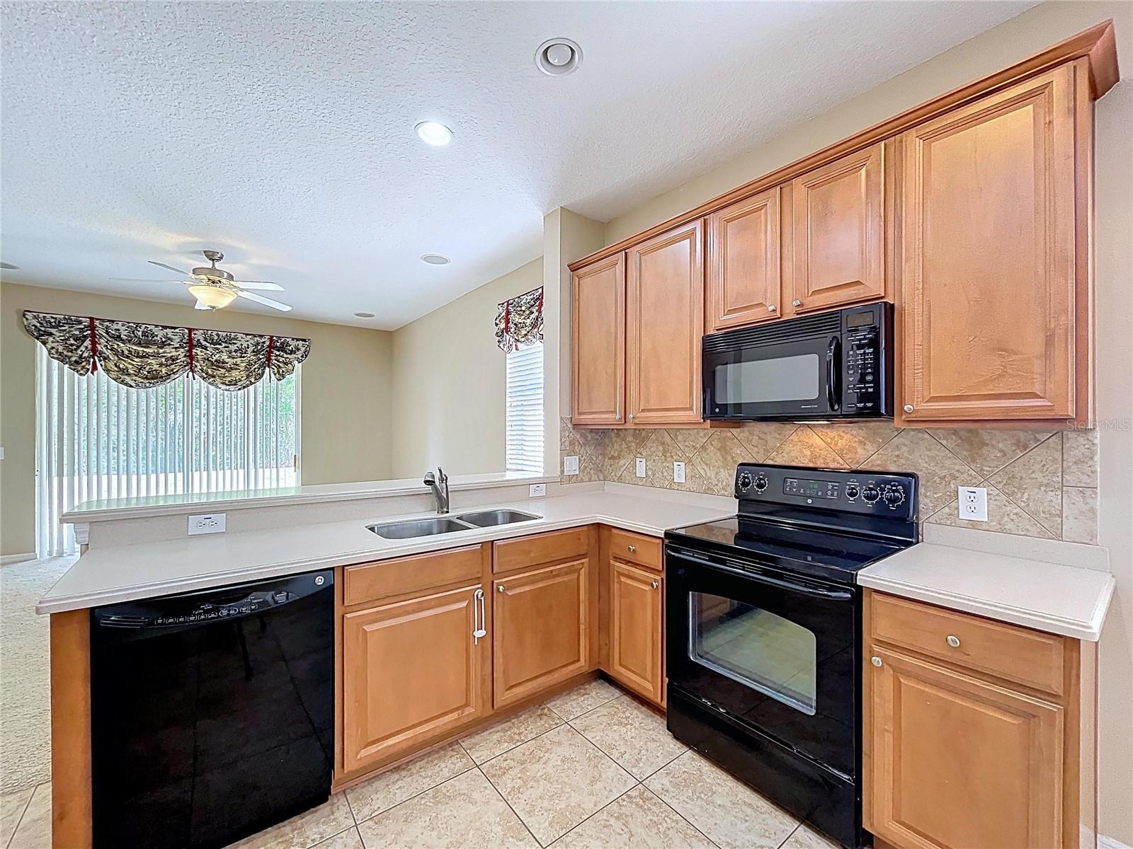 DRAYTON-PRESTON WOODS/PROVIDEN - Residential