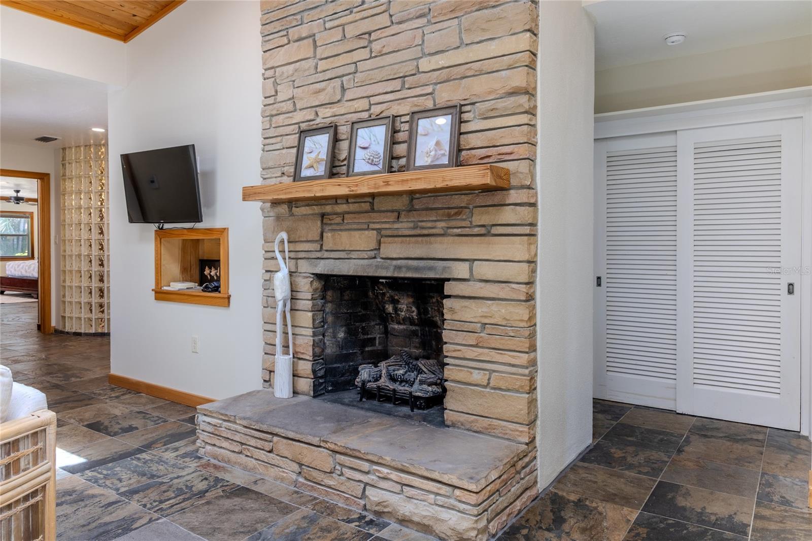GULF SHORES - Residential Lease