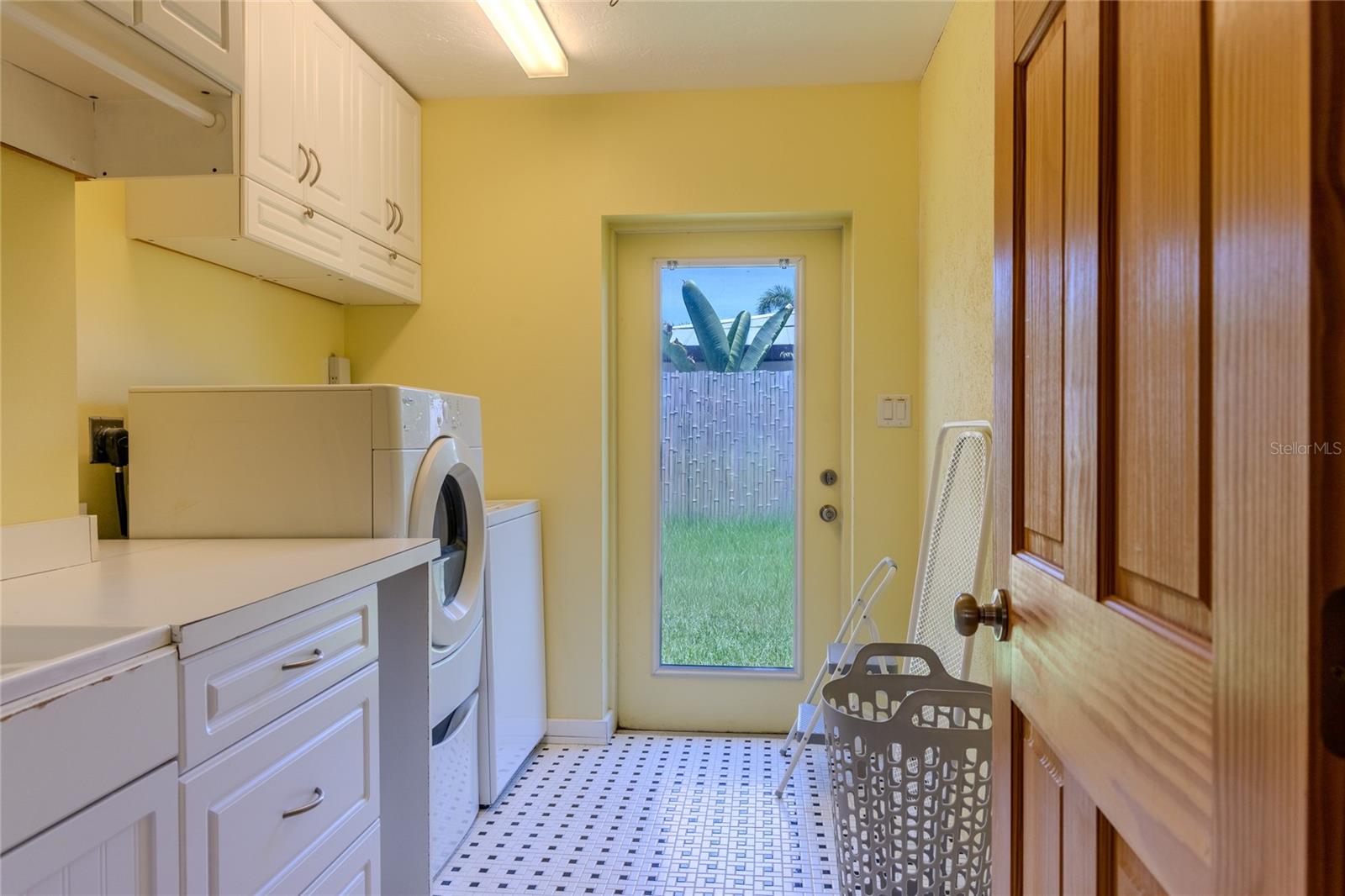 GULF SHORES - Residential Lease
