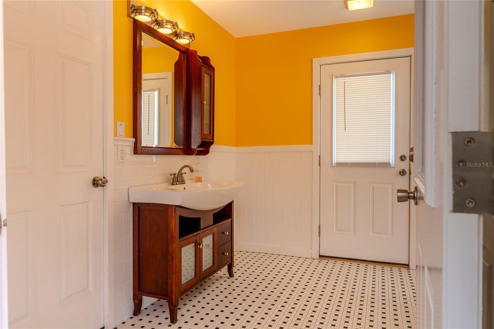 GULF SHORES - Residential Lease