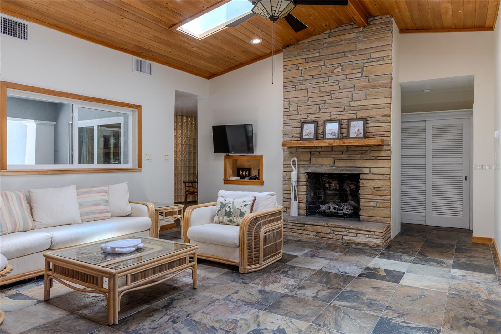 GULF SHORES - Residential Lease