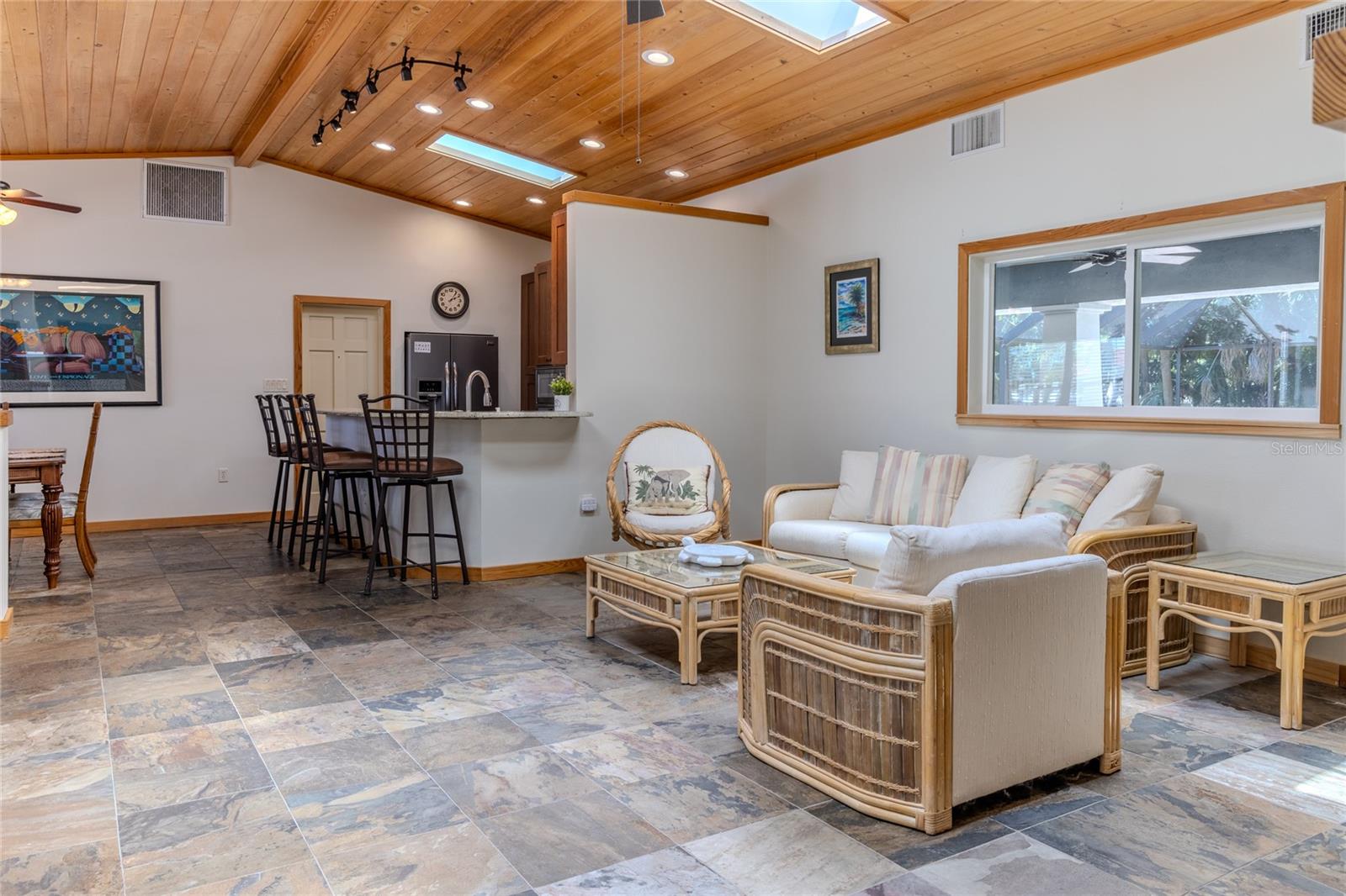 GULF SHORES - Residential Lease