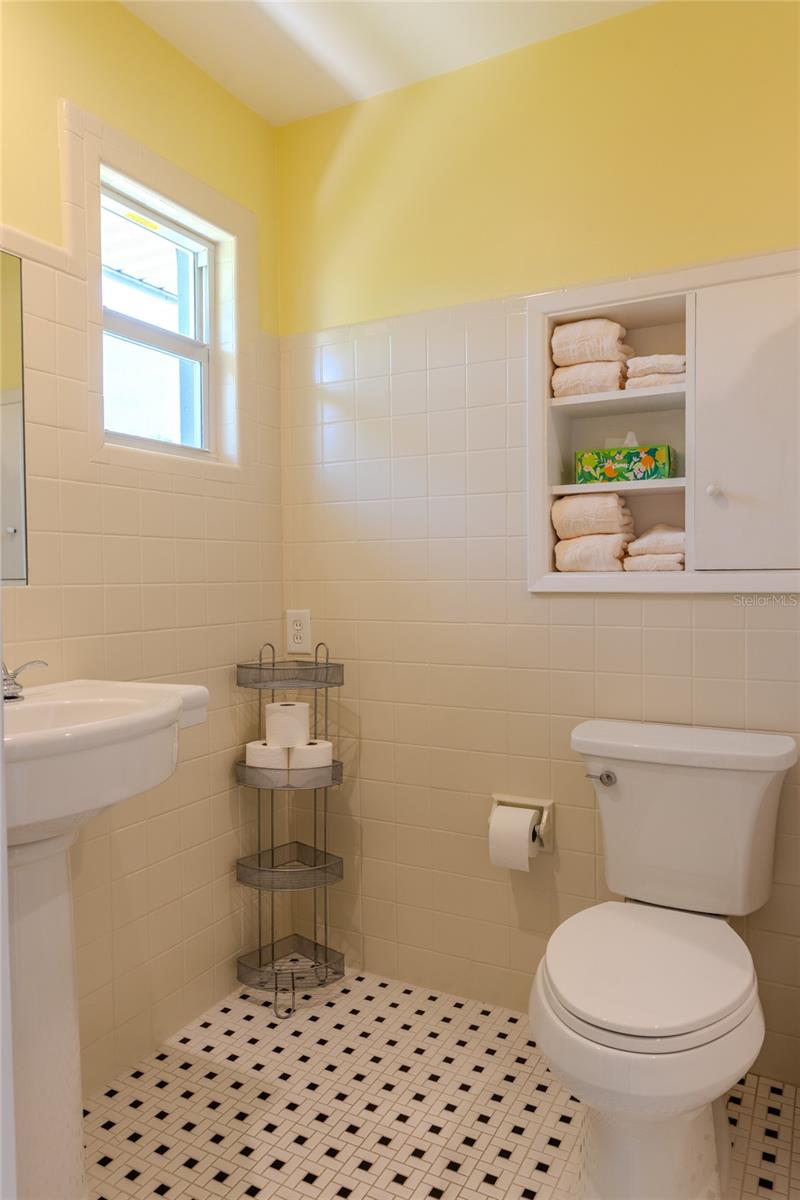 GULF SHORES - Residential Lease