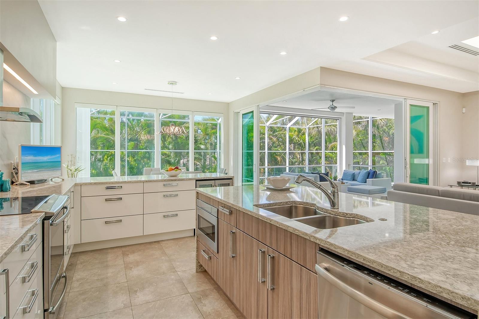 SAINT ARMANDS DIV JOHN RINGLING ESTATES - Residential