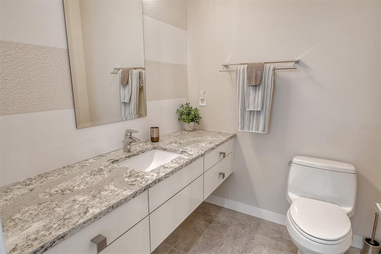 SAINT ARMANDS DIV JOHN RINGLING ESTATES - Residential