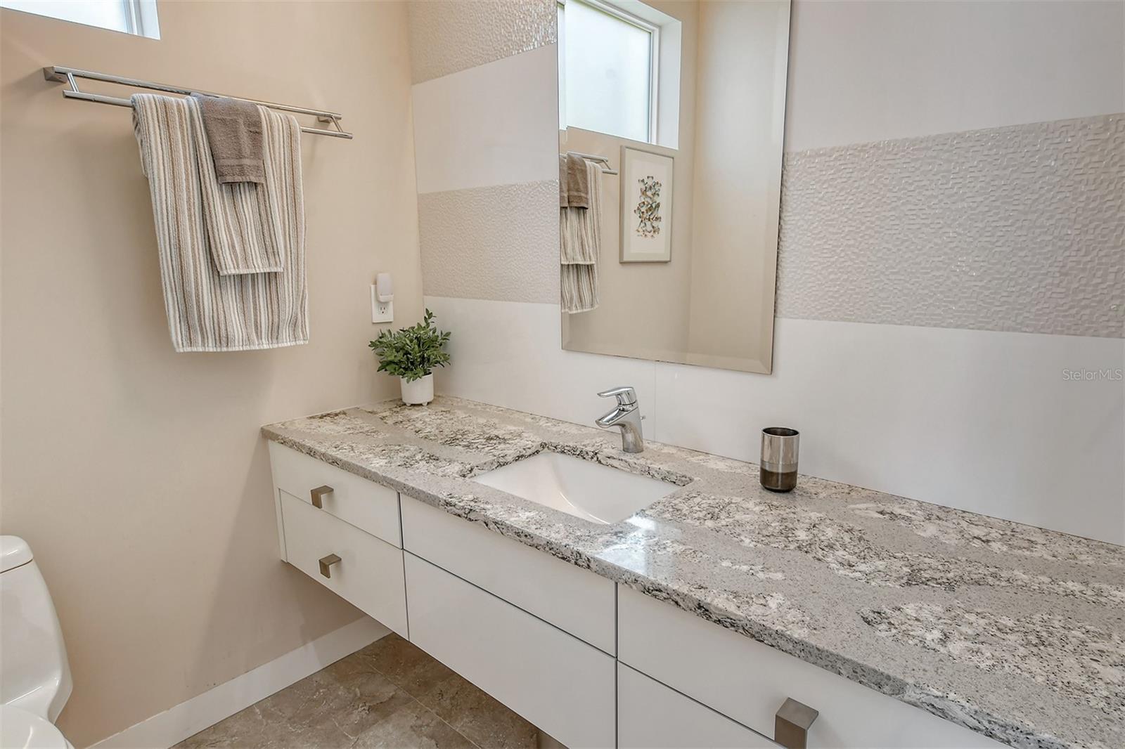 SAINT ARMANDS DIV JOHN RINGLING ESTATES - Residential