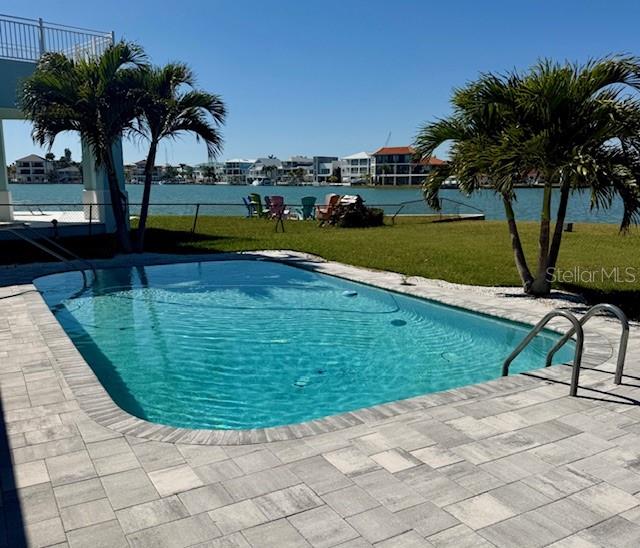 CRYSTAL ISLAND - Residential