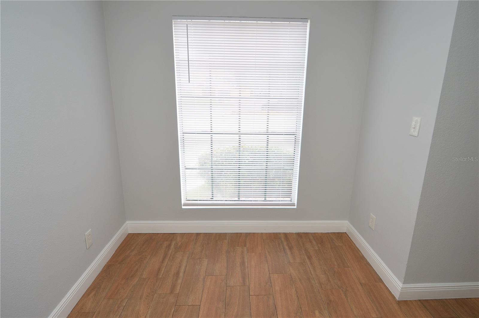 THE GRAND RESERVE CONDO - Residential Lease