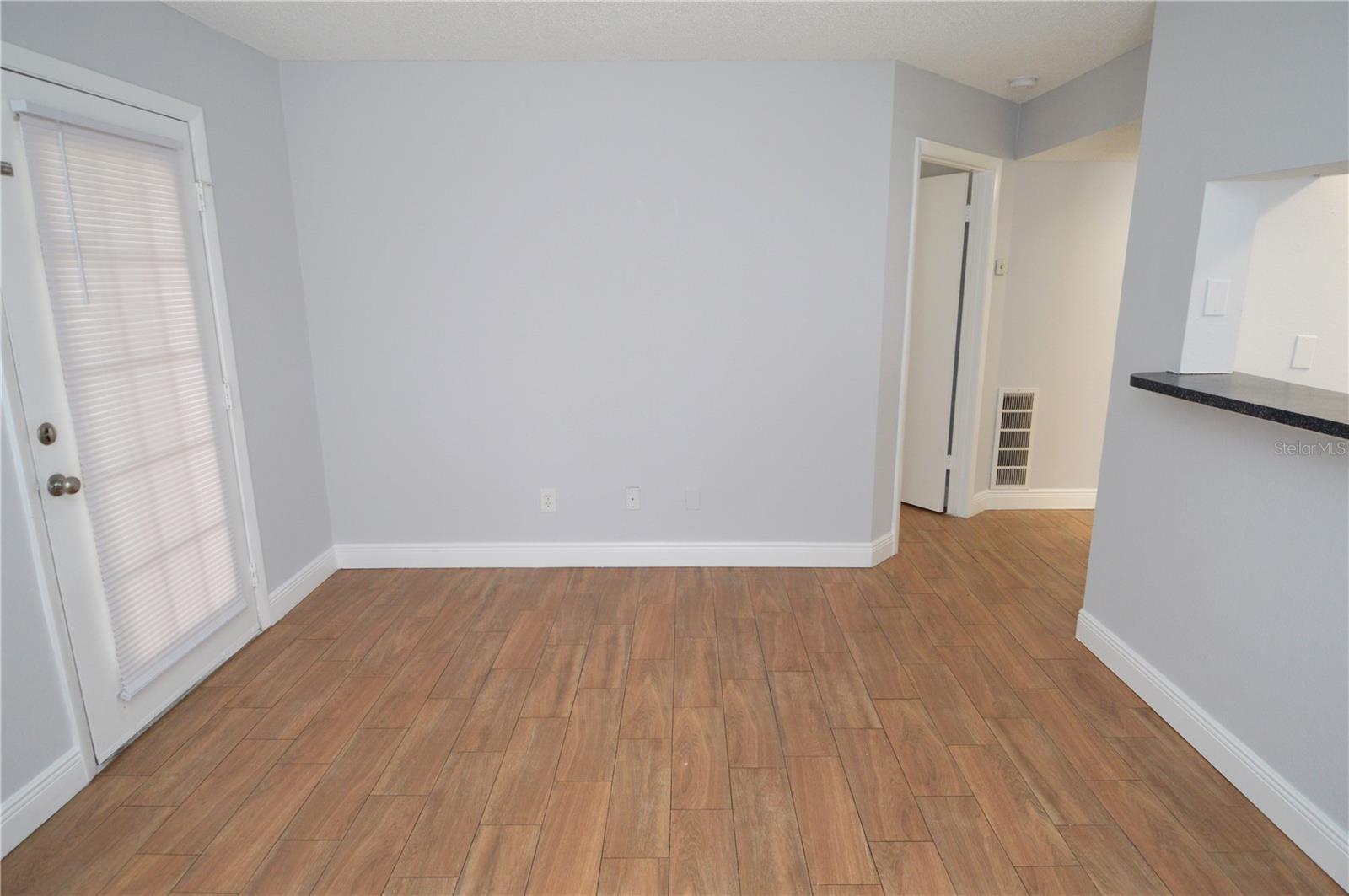 THE GRAND RESERVE CONDO - Residential Lease