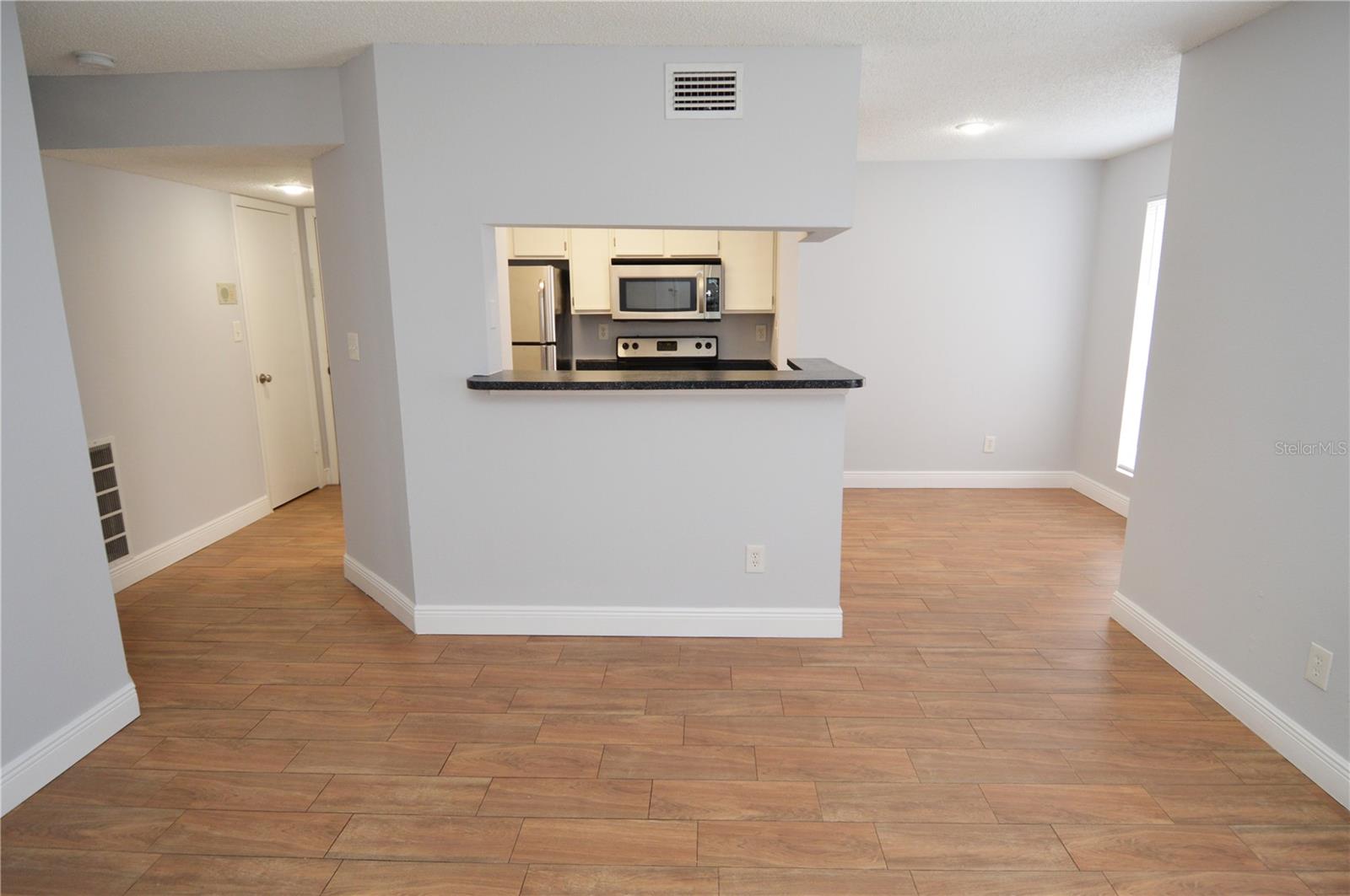 THE GRAND RESERVE CONDO - Residential Lease