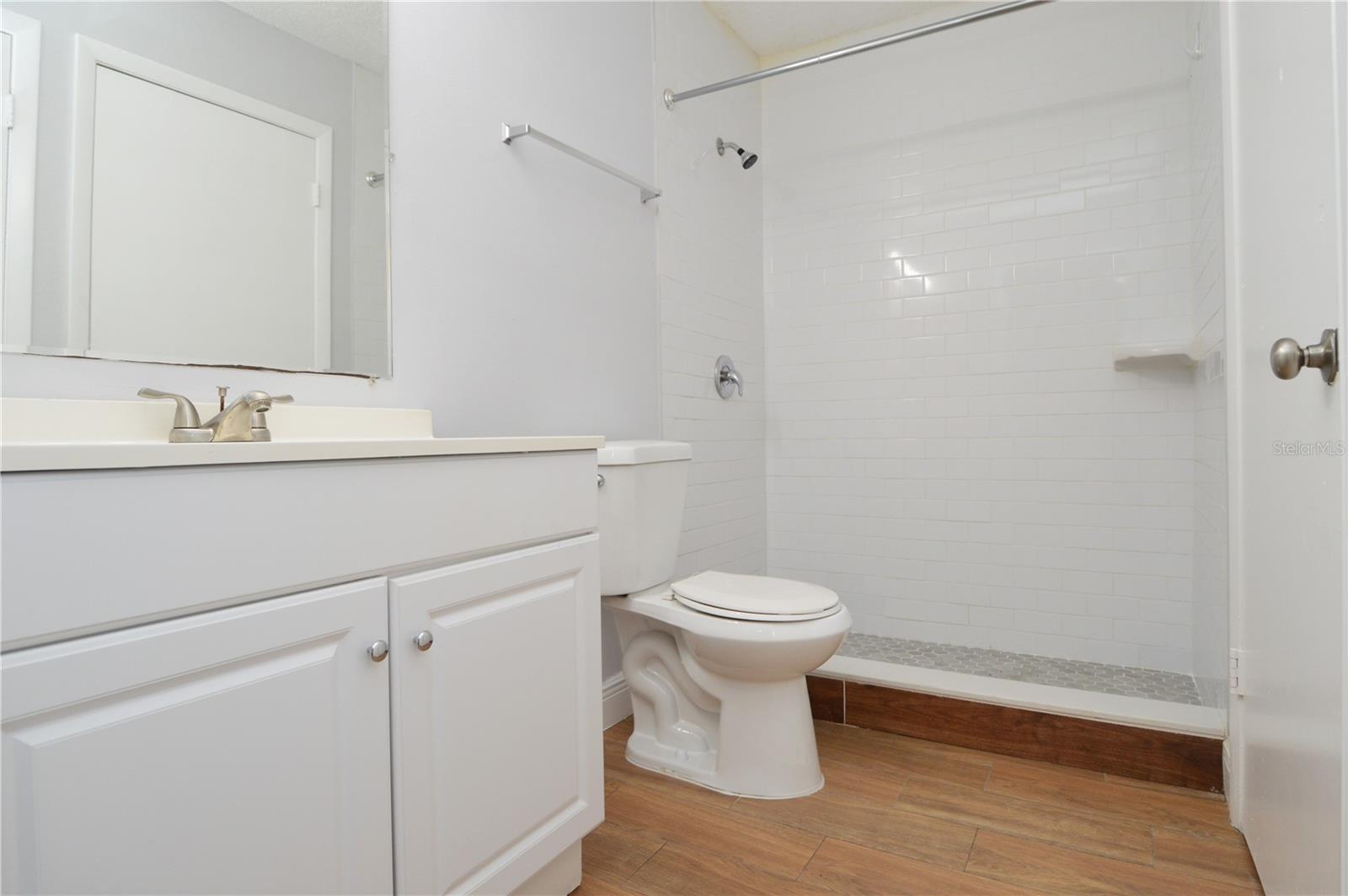 THE GRAND RESERVE CONDO - Residential Lease