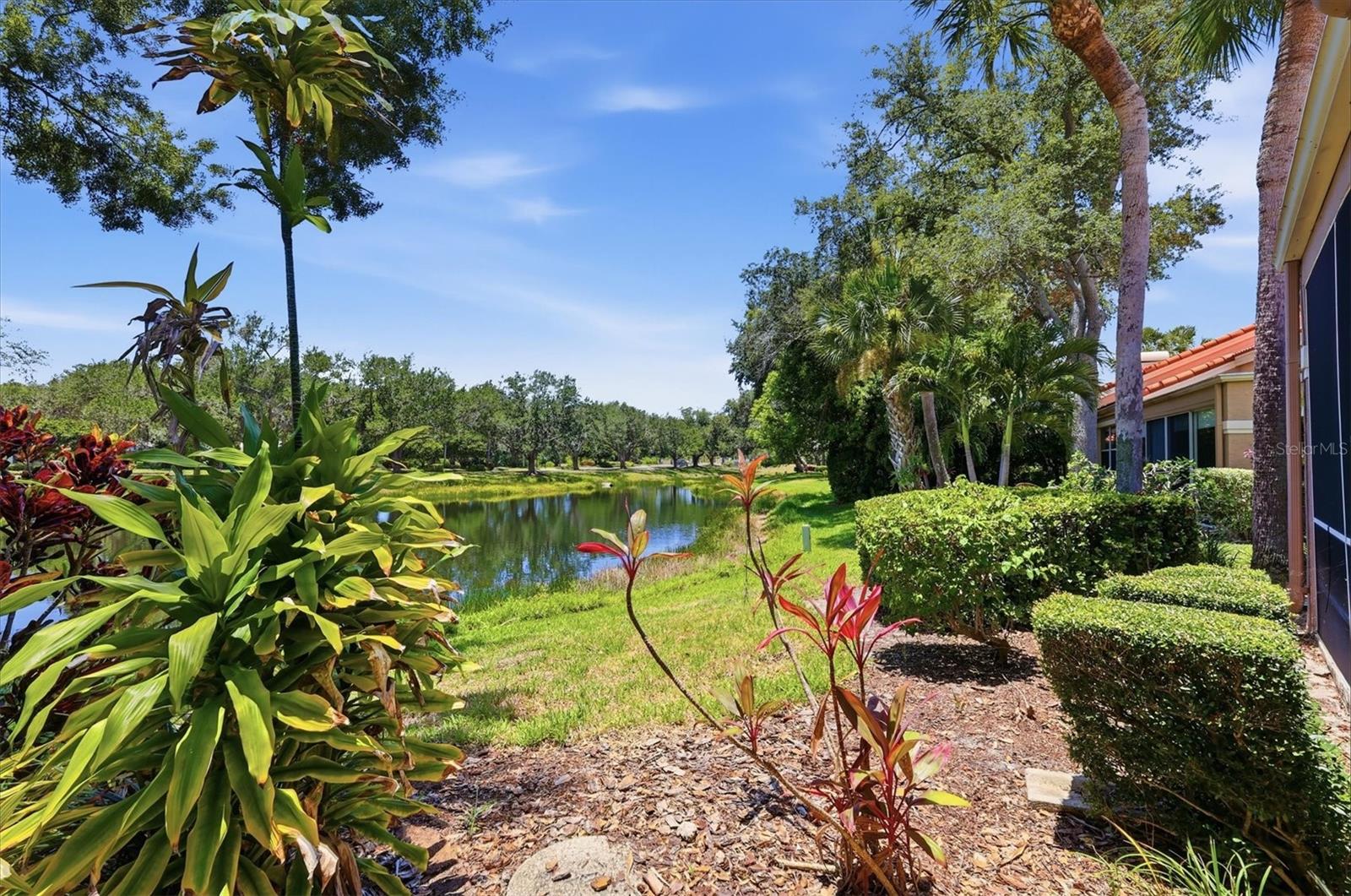 VILLAS AT DEER CREEK - Residential