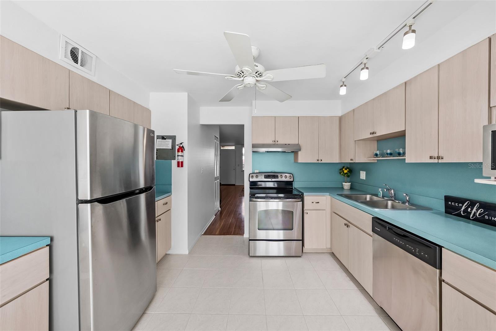 WINSTON PARK NORTHEAST - Residential