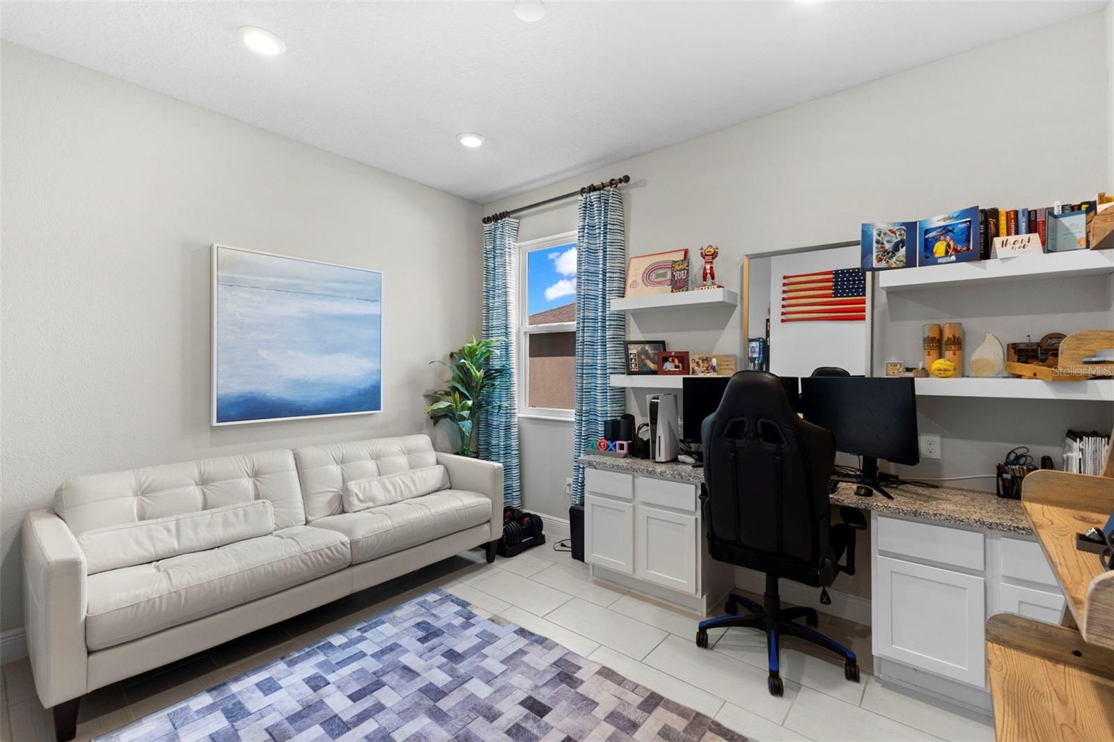 GRADY POINTE - Residential