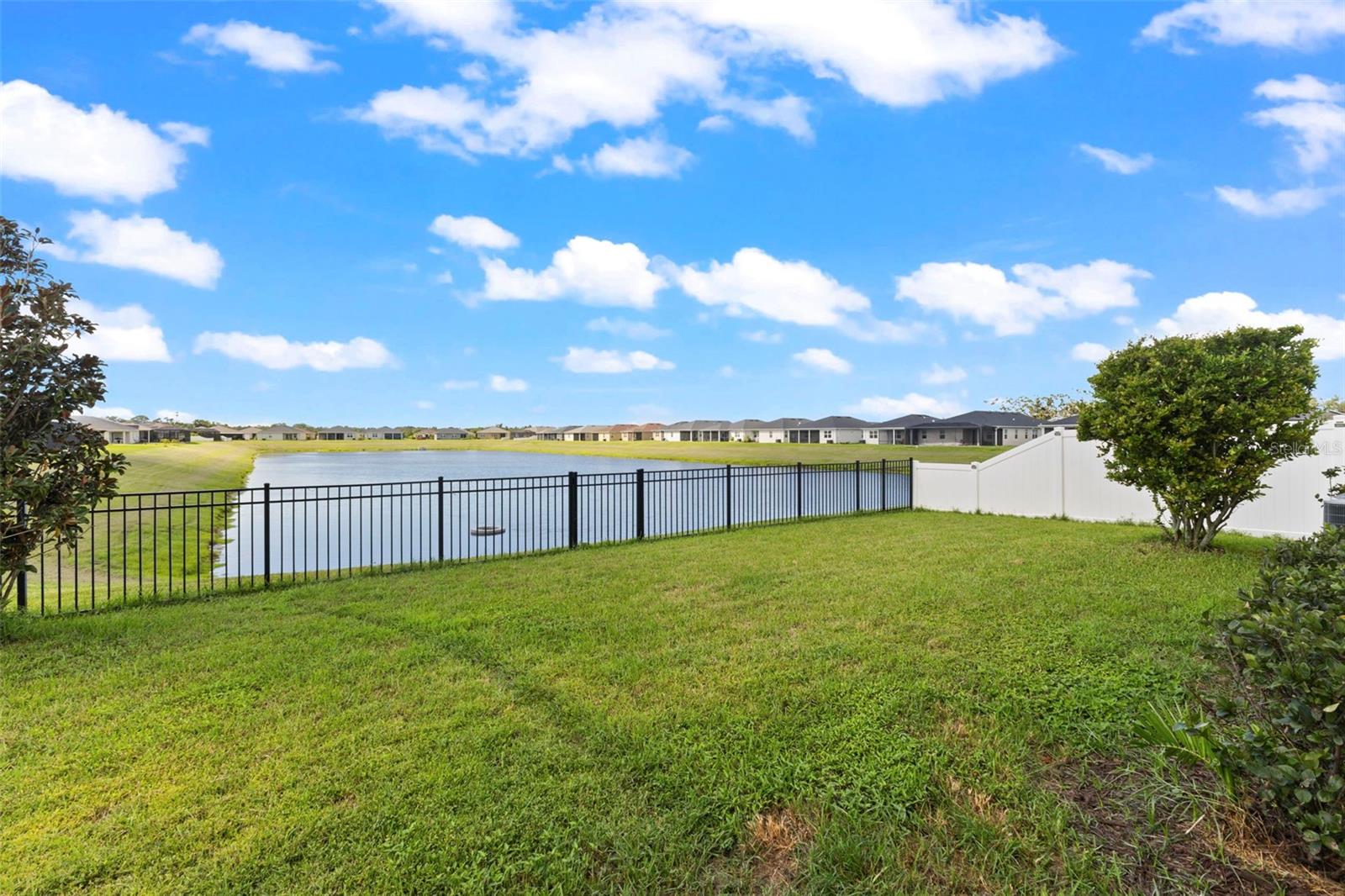 GRADY POINTE - Residential