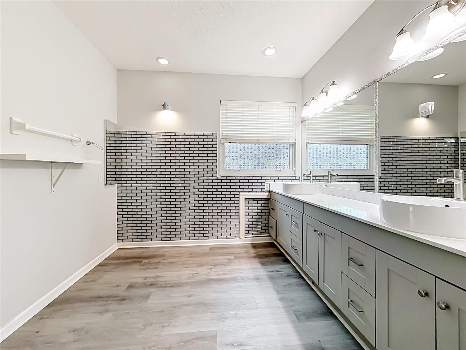 ALEXANDRIA PLACE I - Residential